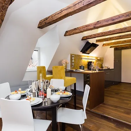 Apartament Empirent Castle *