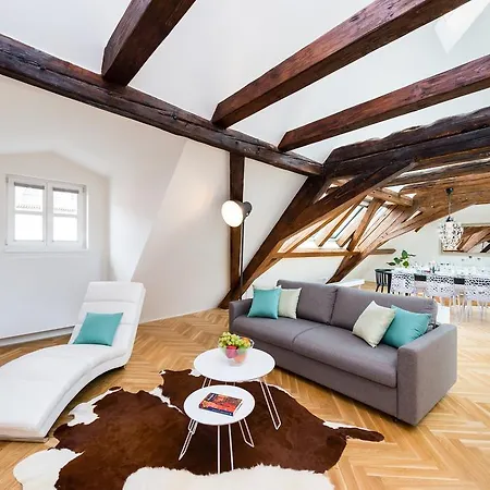 Empirent Prague Castle Apartments *
