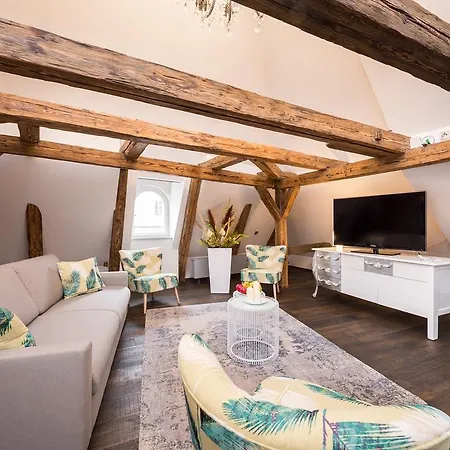 Empirent Prague Castle Apartments